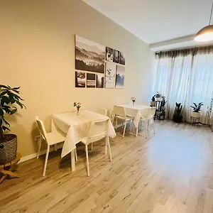 κάντε κράτηση εδώ